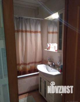 2-к квартира, вторичка, 68м2, 1/17 этаж