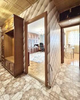 3-к квартира, вторичка, 63м2, 5/5 этаж