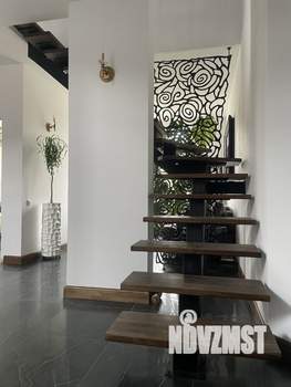 4-к квартира, вторичка, 130м2, 3/4 этаж