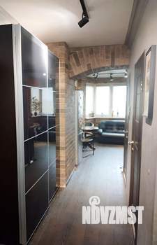 2-к квартира, вторичка, 64м2, 7/17 этаж