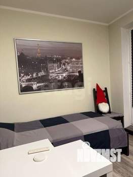 2-к квартира, вторичка, 64м2, 13/27 этаж