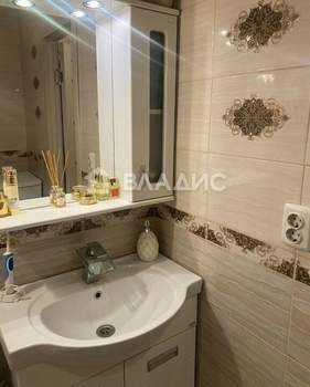 2-к квартира, вторичка, 71м2, 5/17 этаж