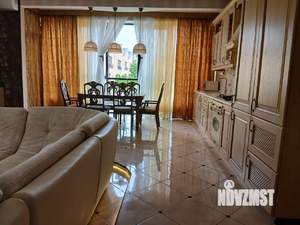 3-к квартира, вторичка, 132м2, 2/3 этаж