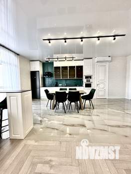 3-к квартира, вторичка, 131м2, 3/10 этаж