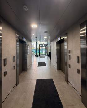 3-к квартира, вторичка, 75м2, 28/32 этаж