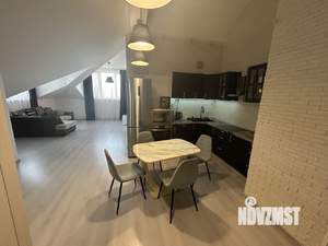2-к квартира, вторичка, 64м2, 4/4 этаж