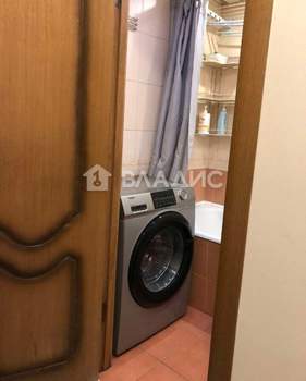 3-к квартира, вторичка, 63м2, 1/10 этаж