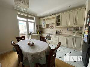 4-к квартира, вторичка, 135м2, 6/9 этаж