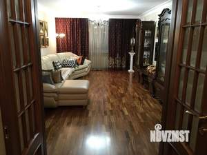 3-к квартира, вторичка, 132м2, 2/25 этаж