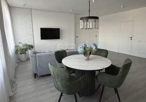 2-к квартира, вторичка, 78м2, 14/45 этаж