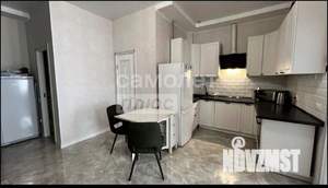 2-к квартира, вторичка, 63м2, 1/9 этаж