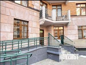 2-к квартира, вторичка, 52м2, 1/8 этаж