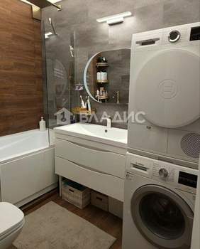 3-к квартира, вторичка, 71м2, 43/44 этаж