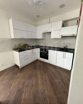 2-к квартира, вторичка, 67м2, 13/22 этаж