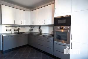 3-к квартира, вторичка, 93м2, 8/25 этаж