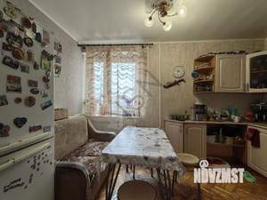 2-к квартира, вторичка, 52м2, 8/10 этаж