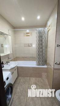 2-к квартира, вторичка, 64м2, 2/18 этаж