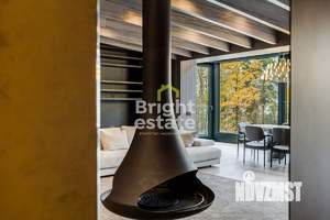 4-к квартира, вторичка, 202м2, 4/4 этаж