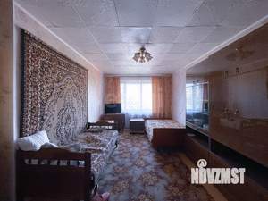 3-к квартира, вторичка, 58м2, 9/9 этаж