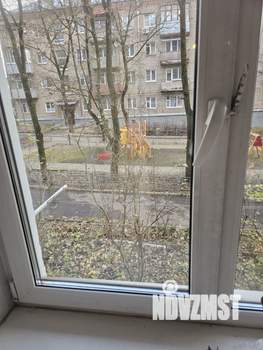 2-к квартира, вторичка, 43м2, 1/4 этаж