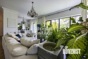 4-к квартира, вторичка, 154м2, 2/8 этаж