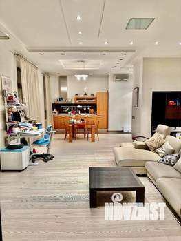 2-к квартира, вторичка, 101м2, 4/6 этаж
