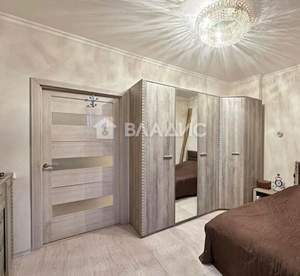 3-к квартира, вторичка, 77м2, 18/25 этаж