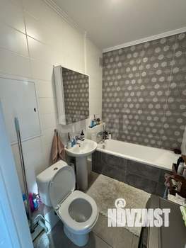 2-к квартира, вторичка, 42м2, 18/33 этаж