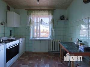 3-к квартира, вторичка, 58м2, 9/9 этаж