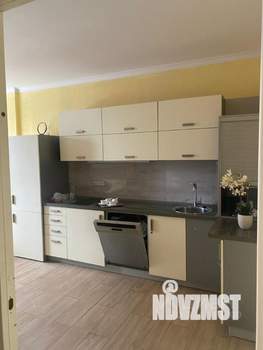 1-к квартира, вторичка, 42м2, 23/33 этаж