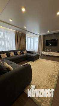 4-к квартира, вторичка, 144м2, 38/44 этаж