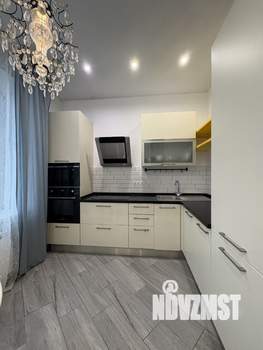 3-к квартира, вторичка, 65м2, 18/30 этаж