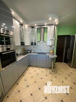 2-к квартира, вторичка, 68м2, 11/17 этаж