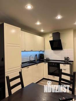 2-к квартира, вторичка, 64м2, 13/27 этаж