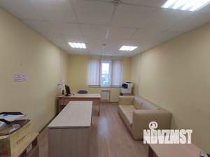 2-к квартира, вторичка, 64м2, 1/19 этаж