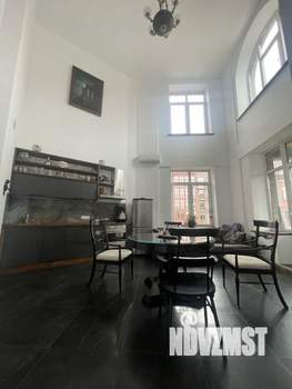 4-к квартира, вторичка, 130м2, 3/4 этаж