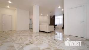 3-к квартира, вторичка, 112м2, 1/10 этаж