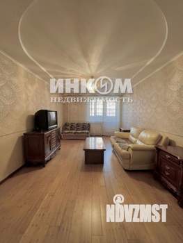 2-к квартира, вторичка, 57м2, 10/17 этаж