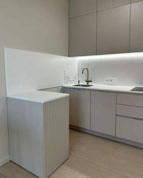 Студия квартира, вторичка, 32м2, 27/32 этаж