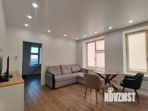 3-к квартира, вторичка, 42м2, 18/44 этаж