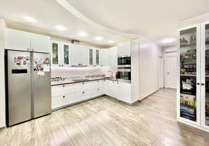 4-к квартира, вторичка, 112м2, 5/24 этаж