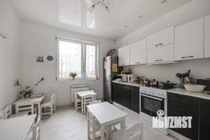 3-к квартира, вторичка, 110м2, 2/25 этаж