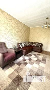 2-к квартира, вторичка, 42м2, 1/4 этаж