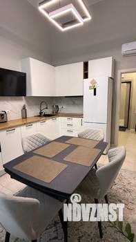 2-к квартира, вторичка, 57м2, 1/9 этаж