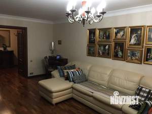 3-к квартира, вторичка, 132м2, 2/25 этаж