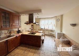3-к квартира, вторичка, 131м2, 25/25 этаж