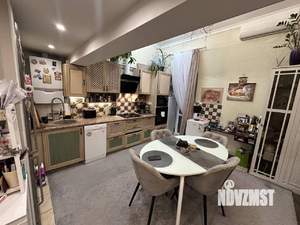 3-к квартира, вторичка, 107м2, 4/4 этаж