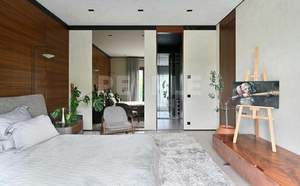 4-к квартира, вторичка, 225м2, 4/4 этаж