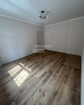 2-к квартира, вторичка, 50м2, 1/8 этаж