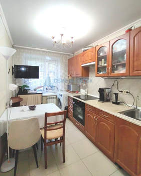 2-к квартира, вторичка, 52м2, 1/9 этаж